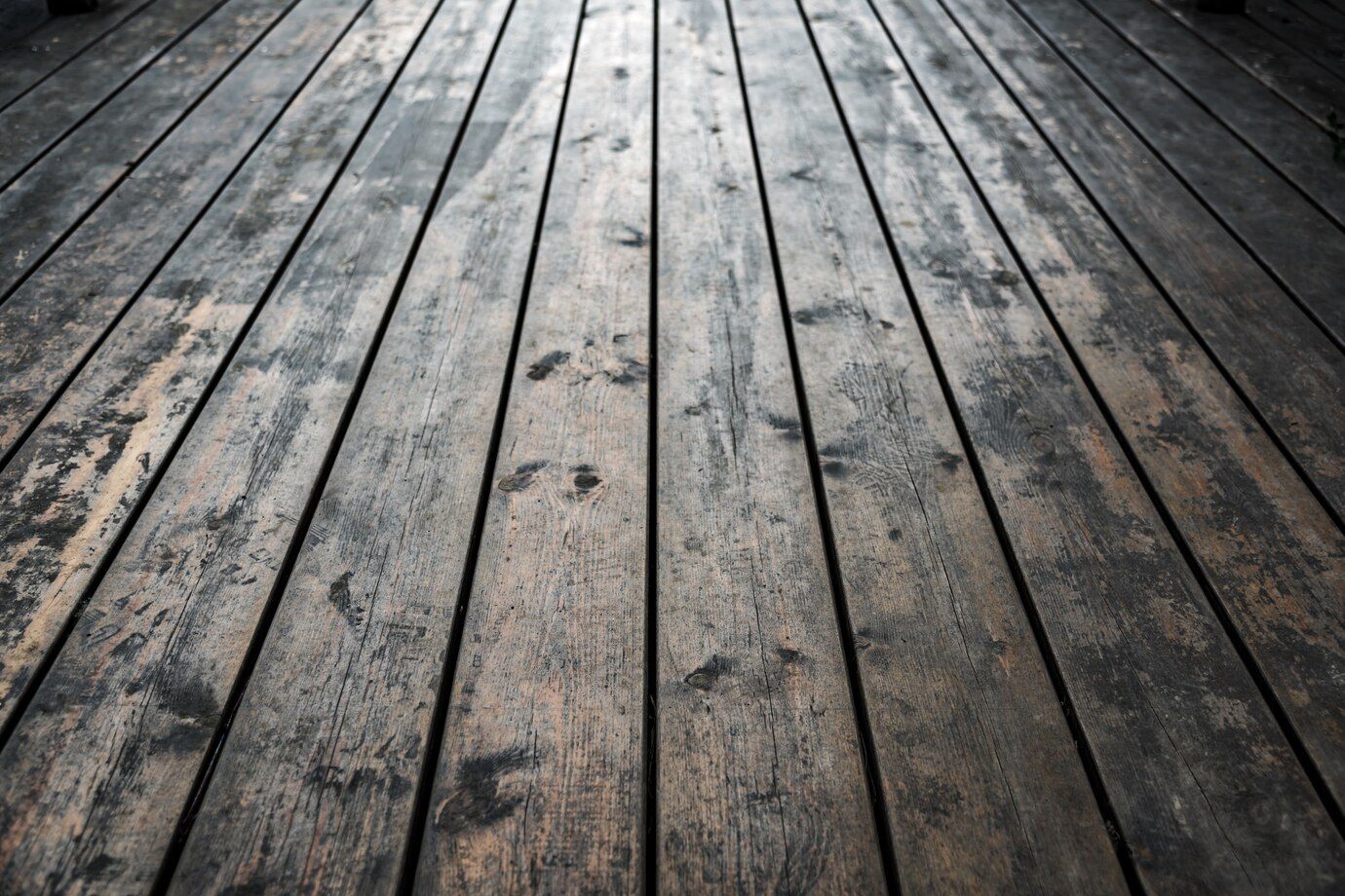 damaged-wooden-surface_1136-227.jpg