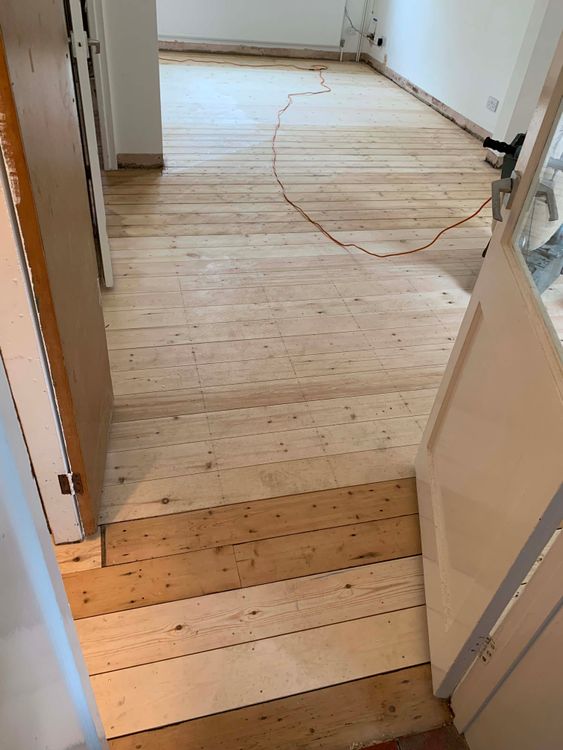 Sanding_1 (1190).jpg