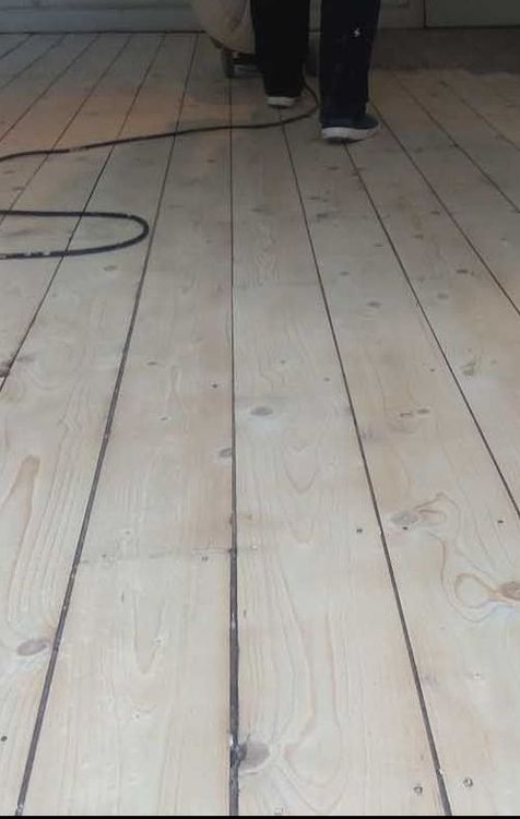 Sanding_1 (2620).jpg