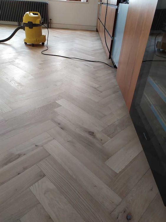 Sanding_1 (3449).jpg