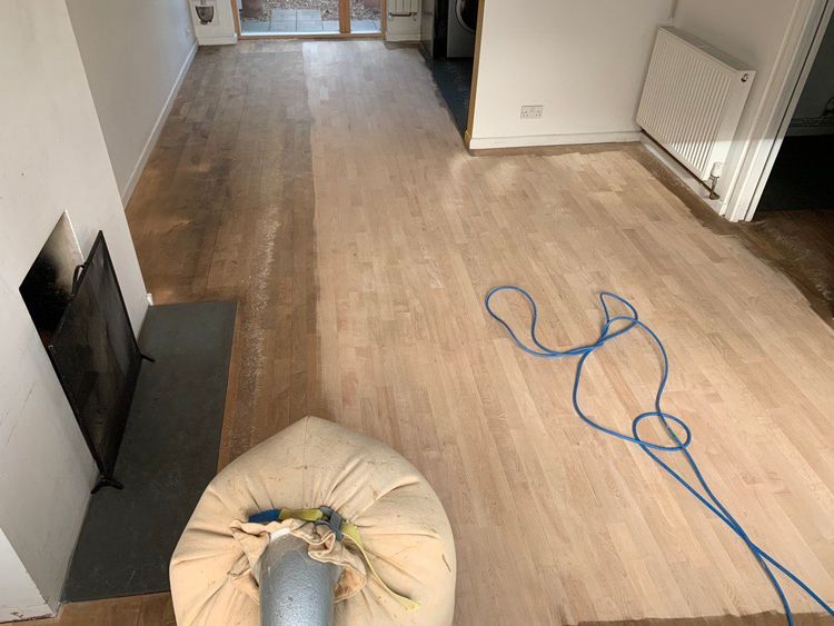 dust-free-wood-floor-sanding.jpg